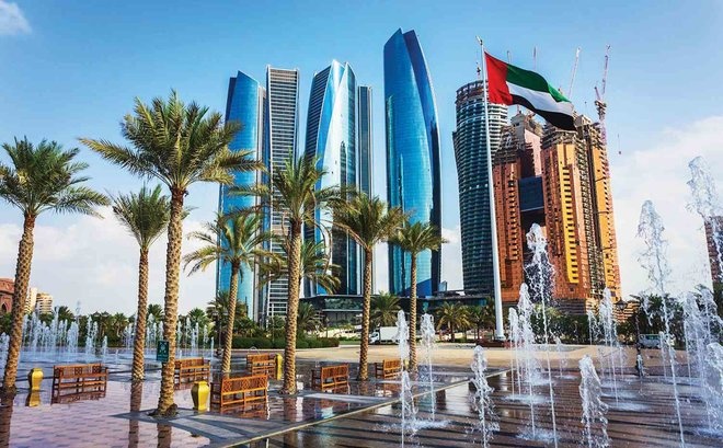 الإمارات تبدأ تطبيق ضريبة الشركات بنسبة 9% وتعفي منها المناطق الحرة