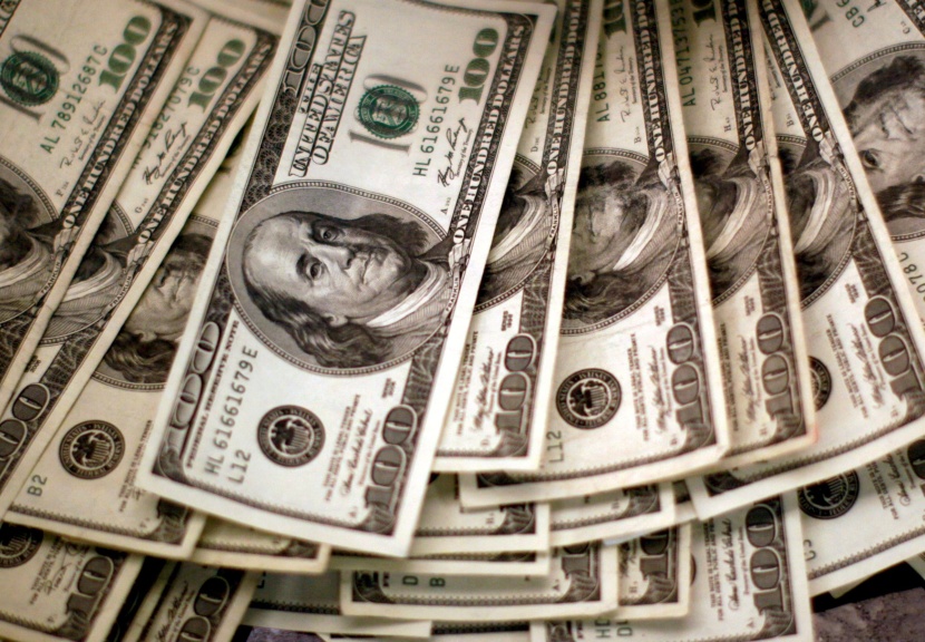 الدولار يتراجع لأدنى مستوى في 3 أسابيع مع ترقب قرار الفائدة الأمريكية