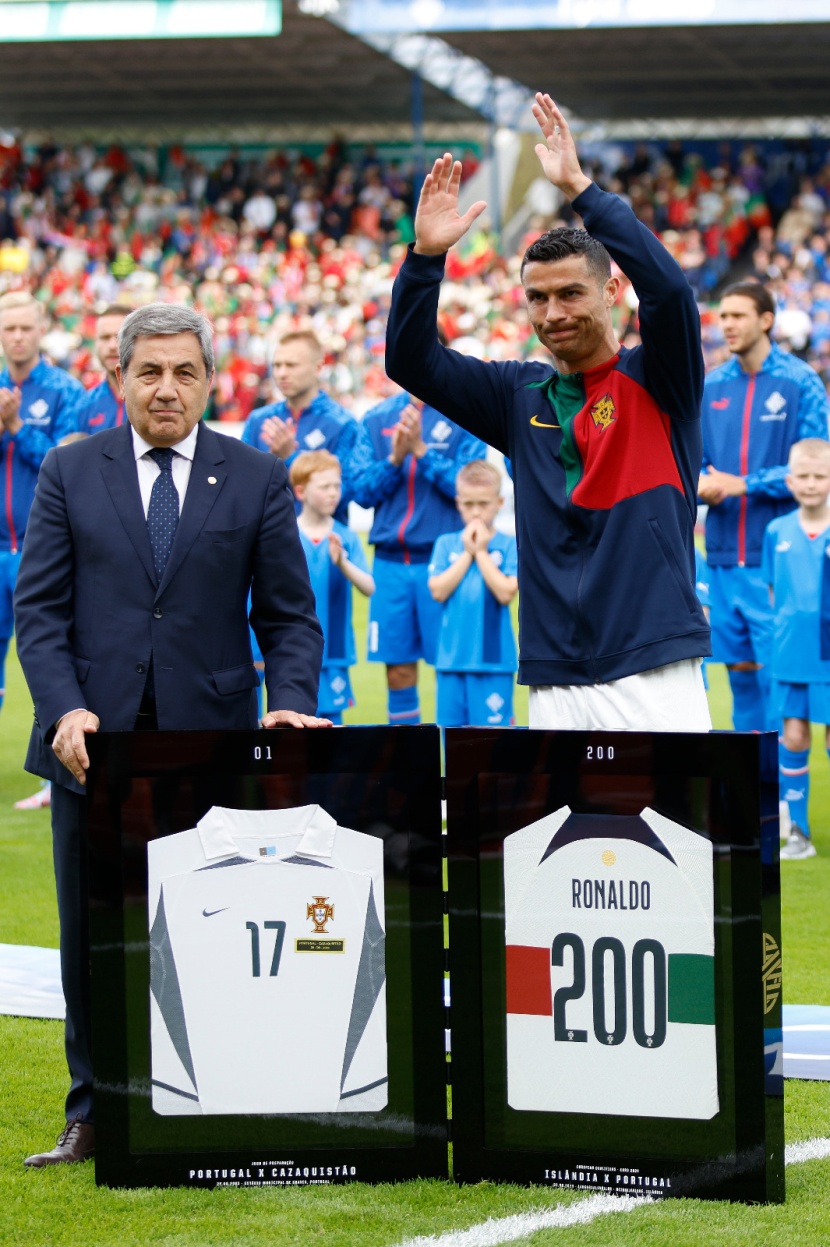 تكريم رونالدو بعد خوض 200 مباراة مع منتخب بلاده