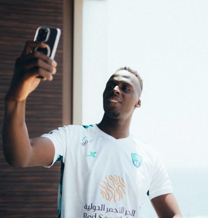 ميندي .. القفاز الأغلى بـ 33.5 مليون