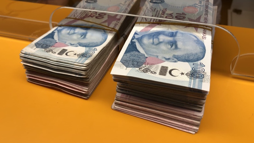 "جولدمان ساكس": السياسة التقليدية في تركيا سترفع الفائدة إلى 40%