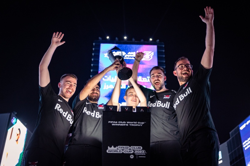 بولنديان يحققان لقب بطولة "فورتنايت" ضمن موسم الجيمرز .. وفريق "RBLZ Gaming" يخطف بطولة "فيفا"