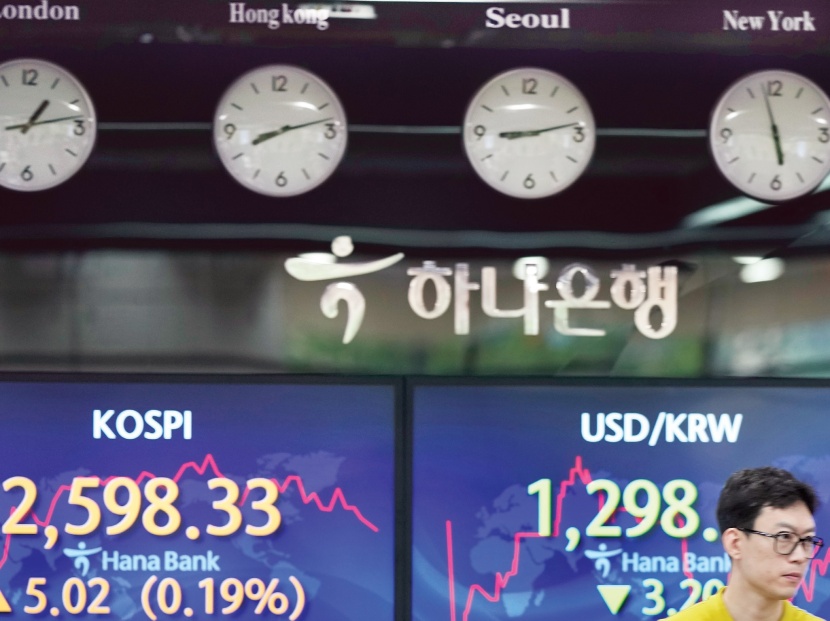 البورصات الآسيوية تتراجع