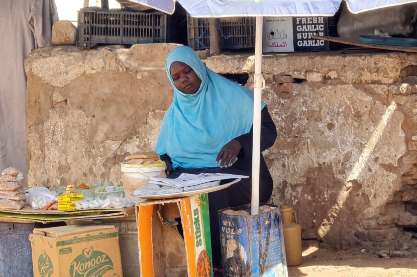 الصراع يجبر السودانيين نحو العمل المؤقت