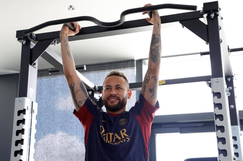 بعد اتفاقه مع باريس .. الهلال يقترب من ضم نيمار