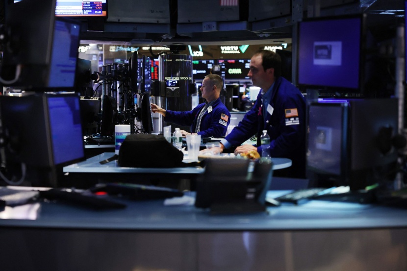تصنيف "فيتش" يضغط على وول ستريت .. "ناسداك" يهبط 2%
