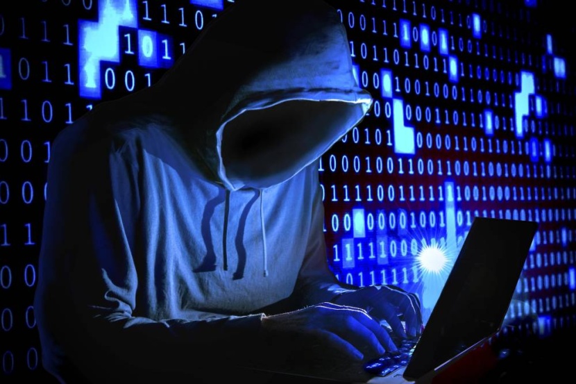 القراصنة يطلقون سهامهم .. باحثو الأمن الإلكتروني هم الهدف