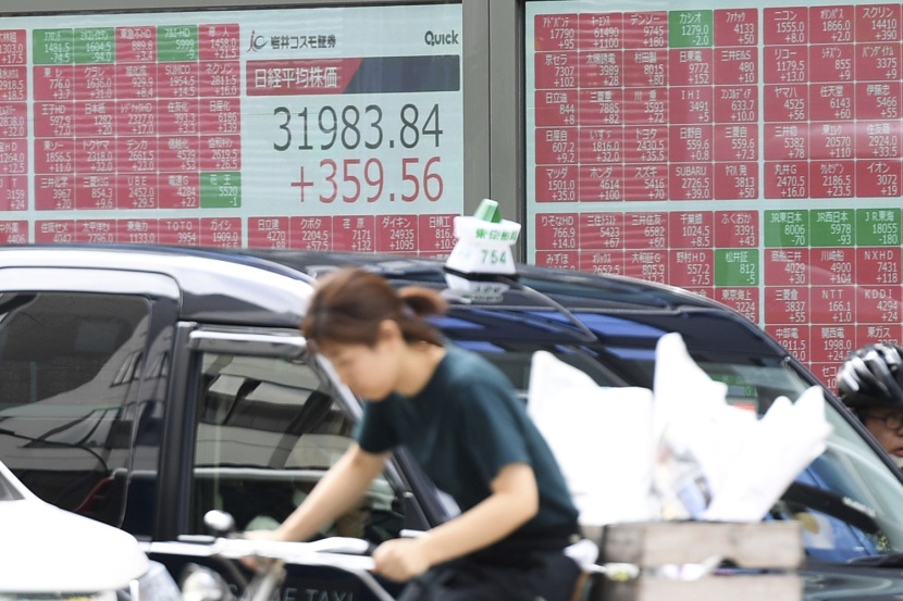 نيكاي يغلق عند أعلى مستوى في 3 أسابيع