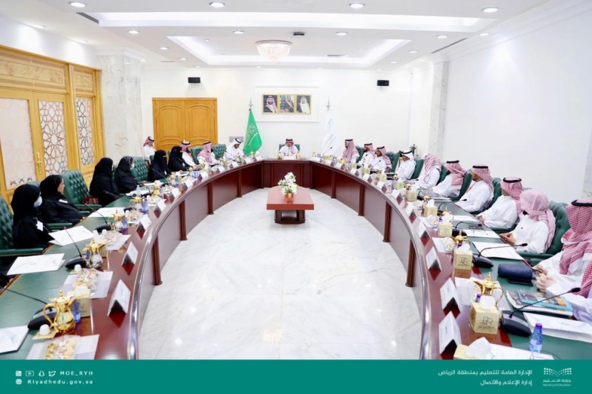 الزارع يترأس الجلسة الأولى لمجلس التعليم في الرياض