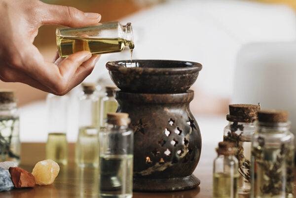 دراسة: استنشاق العطور أثناء النوم يرفع مستوى الذكاء