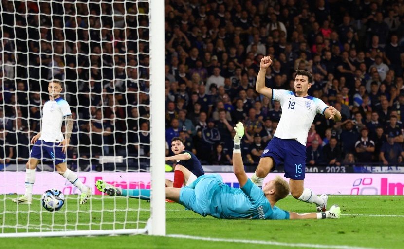 بعد تسجيله هدف عكسي .. ماجواير: بإمكاني التعامل مع غضب الجماهير