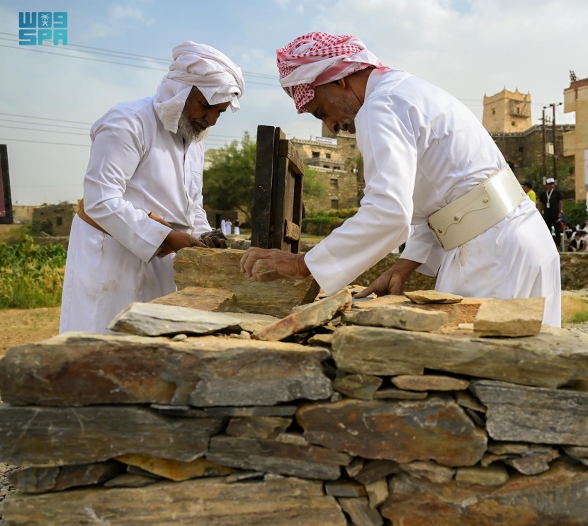 العمارة القديمة في الباحة مستوحاة من البيئة الطبيعية للمنطقة