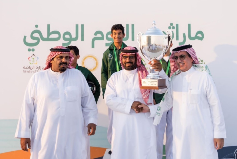 البلوي يتوج الفائزين في سباق ماراثون اليوم الوطني