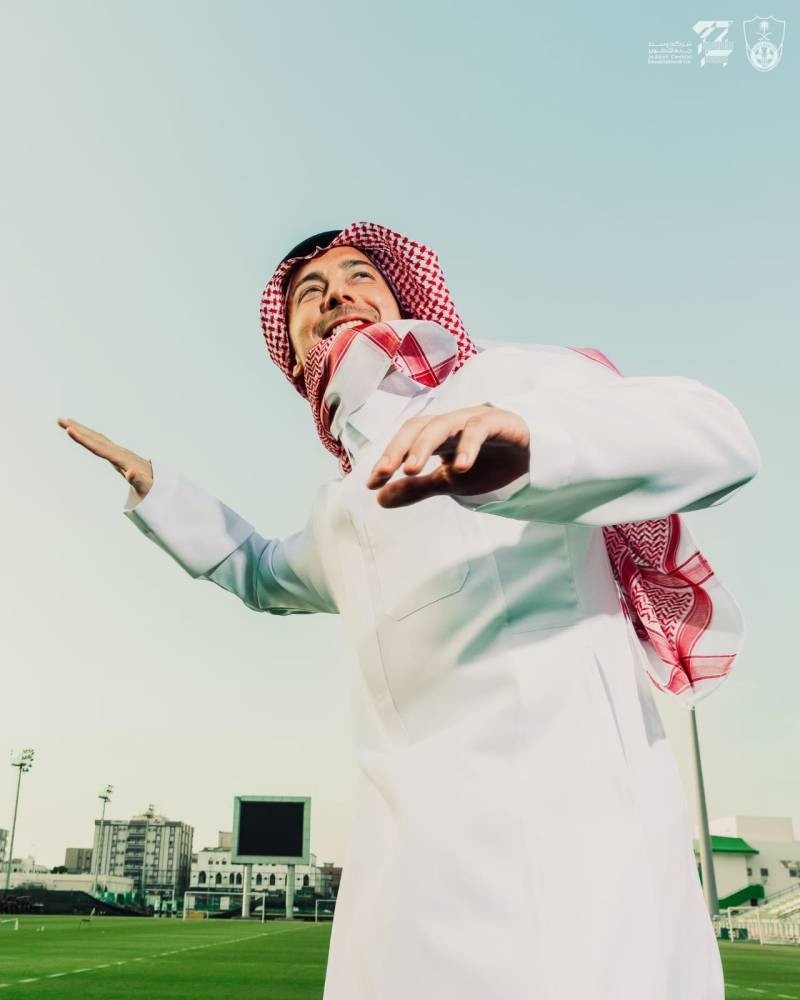 "نحلم ونحقق"