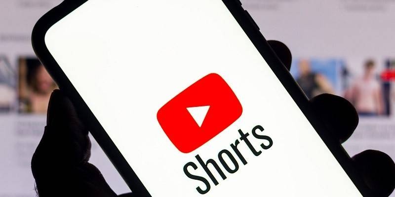 "يوتيوب" تعتمد الذكاء الاصطناعي في خدمة شورتس