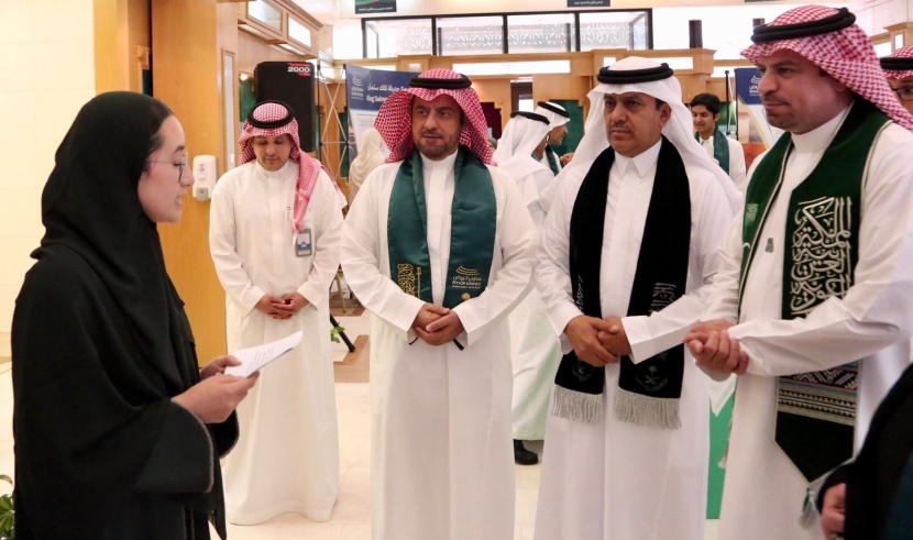 مدارس "تعليم الرياض" تكتسي اللون الأخضر احتفاء باليوم الوطني 93