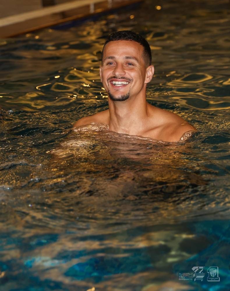 نقل الفيحاء والاتحاد إلى الرياض