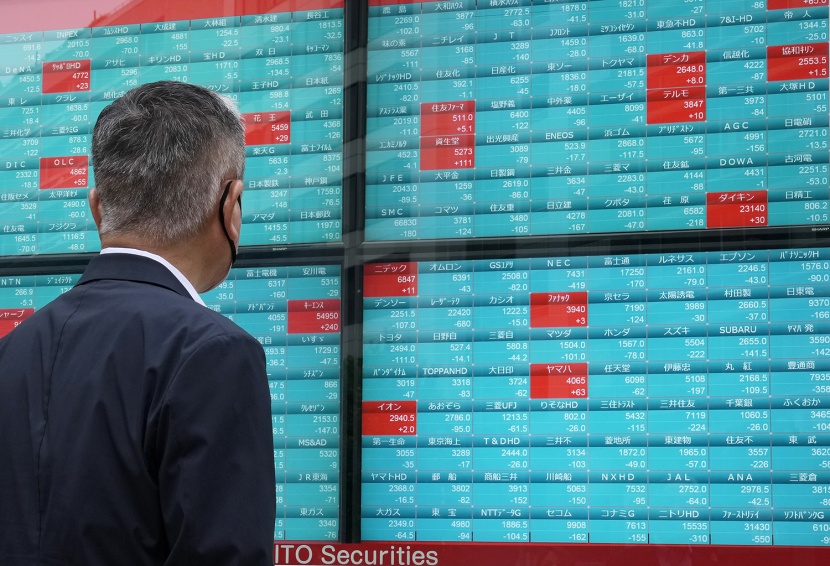 نيكاي يقفز 1.75% بدعم من أسهم الرقائق