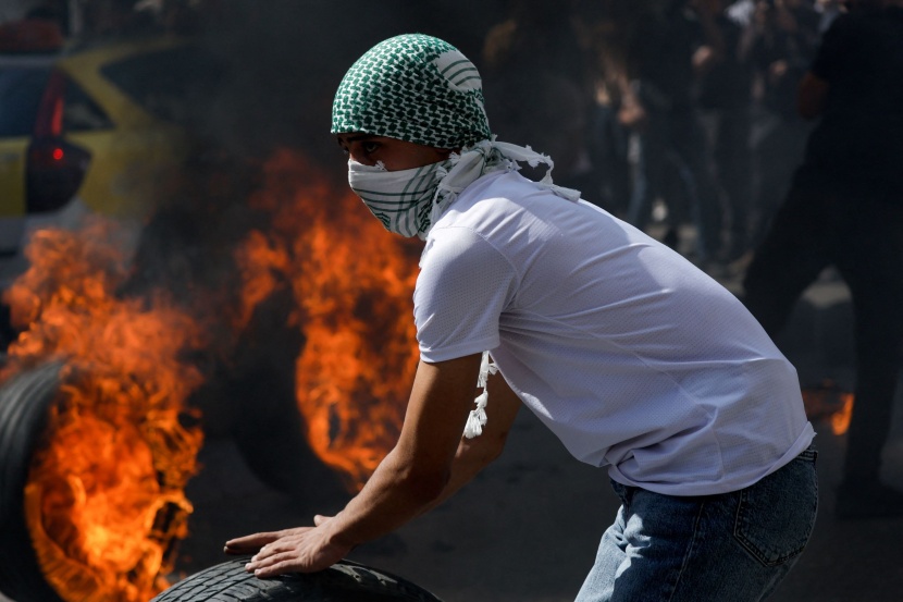 فلسطينيون يحتجون في الضفة الغربية