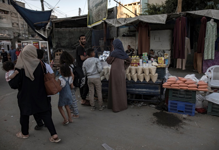 حياة وسط الحرب 