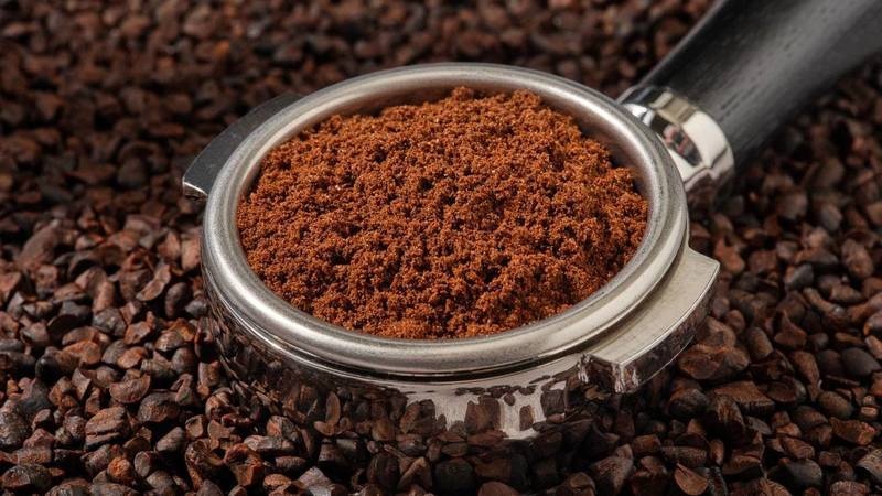 قهوة خالية من الحبوب .. مصنوعة من مكونات معاد تدويرها