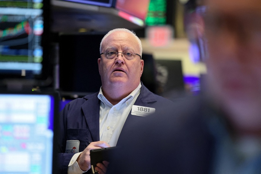 وول ستريت تنخفض متأثرة بهبوط سهمي وول مارت وسيسكو