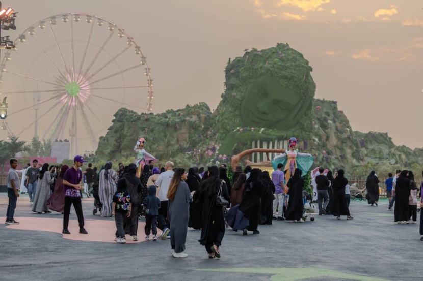 "وندر جاردن" في موسم الرياض .. طبيعة ساحرة وفنون مضيئة