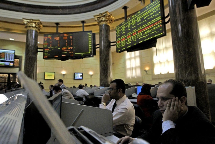 تراجع معظم أسهم الخليج بفعل انخفاض النفط .. و"المصرية" تواصل الارتفاع