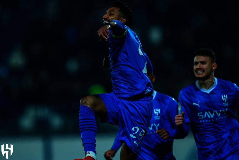الهلال .. الركن الثابت