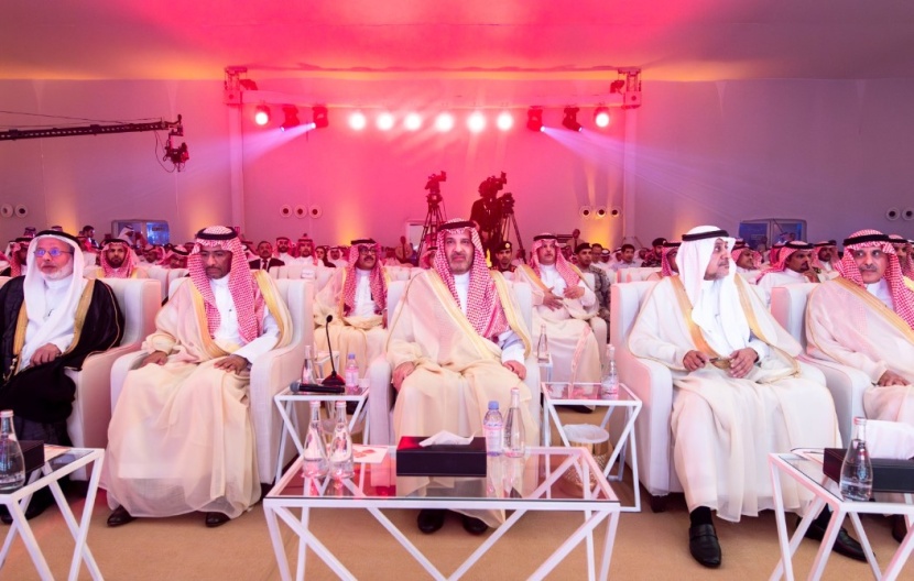 أمير المدينة المنورة يدشن مبنى الهيئة الملكية في ينبع الصناعية 