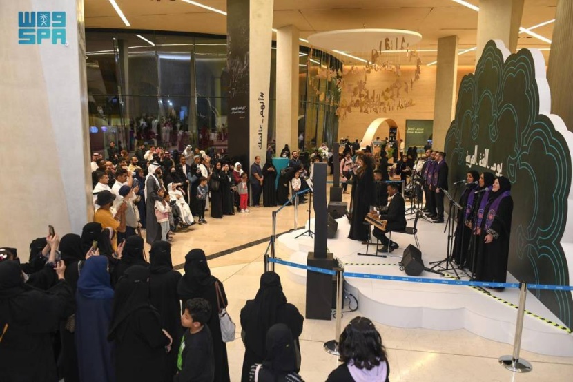 «إثراء» يحتفي بالمتنبي في يوم اللغة العربية
