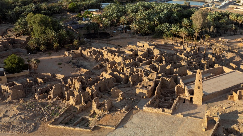 حي الدرع بدومة الجندل .. عراقة التاريخ وأصالة التراث
