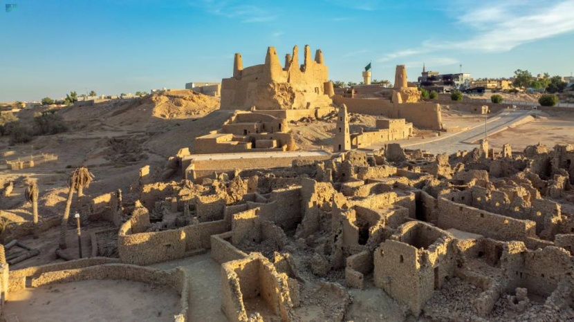 حي الدرع بدومة الجندل .. عراقة التاريخ وأصالة التراث