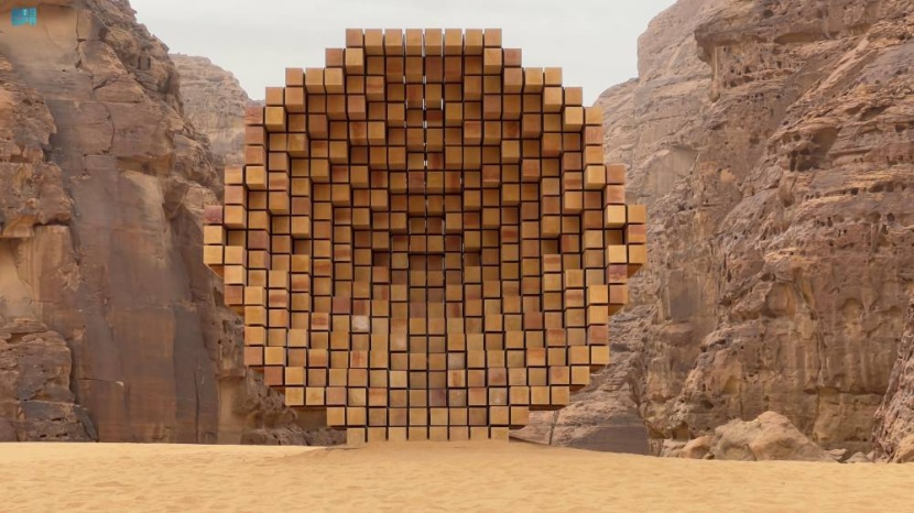صحراء X العلا .. معرض يضم أعمالا فنية وسط المناظر الطبيعية