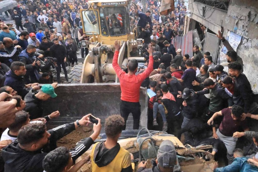 استشهاد 40 فلسطينيا نتيجة القصف الإسرائيلي على خان يونس ورفح