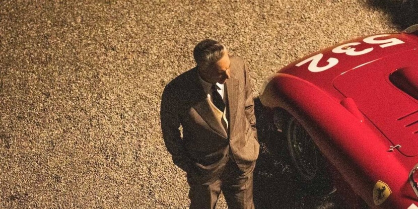 فيلم «فيراري» منعطف جديد في مسيرة مخرجه مايكل مان