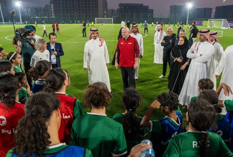 إنفانتينو: السعودية تهتم بالنشء