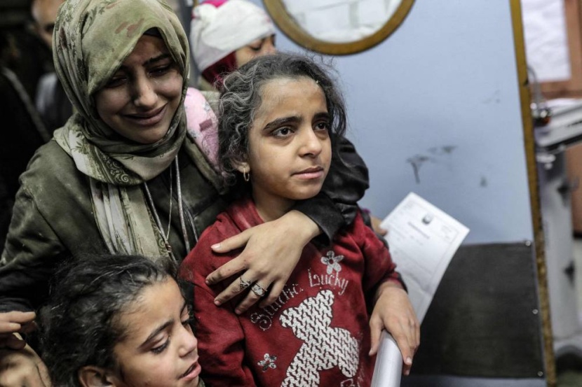 1.9 مليون نازح في غزة .. و77 ألف شهيد ومصاب