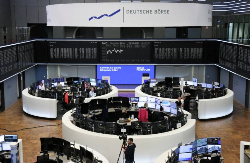 13 % مكاسب سنوية قوية للأسهم الأوروبية .. وأفضل أداء لـ «اليابانية» في 10 أعوام بـ 28 %