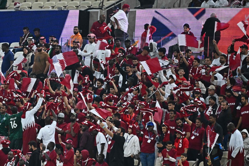 قطر .. الافتتاح بـ 3