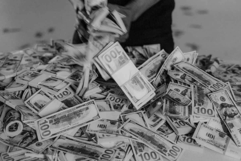 شركات الأسهم الخاصة تنبش عن طوق للنجاة