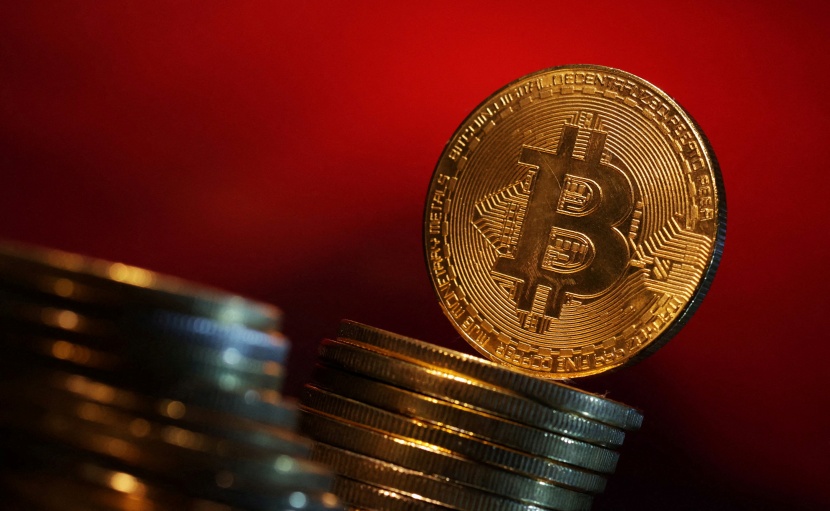 بتكوين عند مستوى 50 ألف دولار لأول مرة منذ عامين بدعم توقعات خفض الفائدة