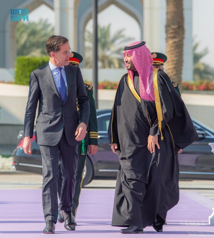 ولي العهد يستقبل رئيس وزراء هولندا