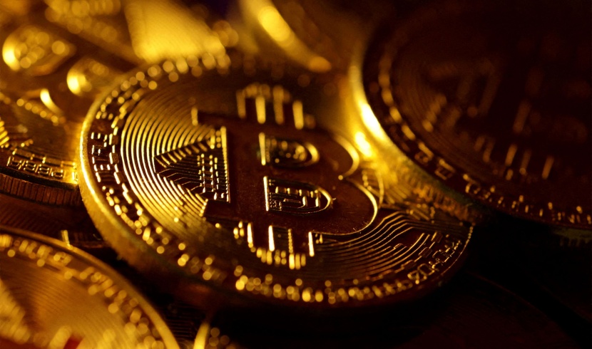 التضخم الأمريكي يفقد "بتكوين" مستوى 50 ألف دولار