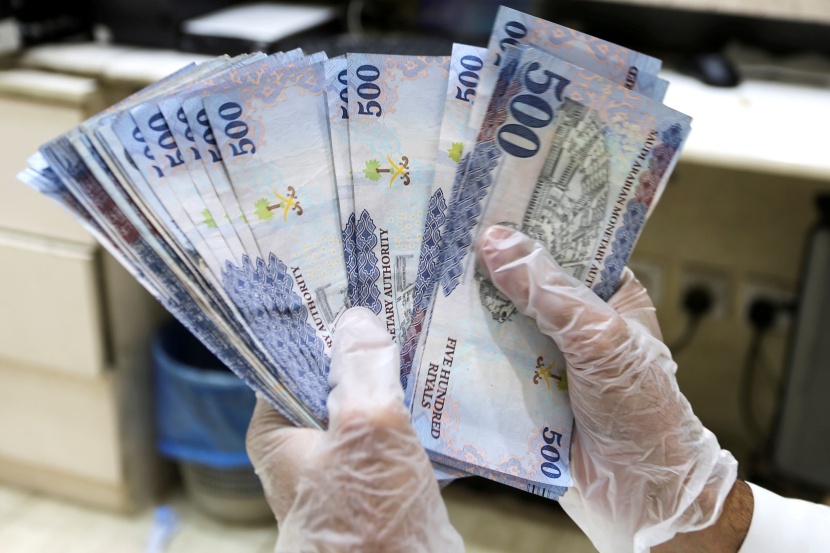 المستثمرون في الصكوك الحكومية السعودية لأجل 15 عاما يحصلون على أعلى عائد عند 5.42 %