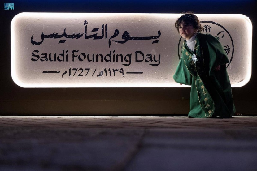 أزياء «التأسيس».. مشهد سعودي يؤكد الاعتزاز بالهوية والتاريخ