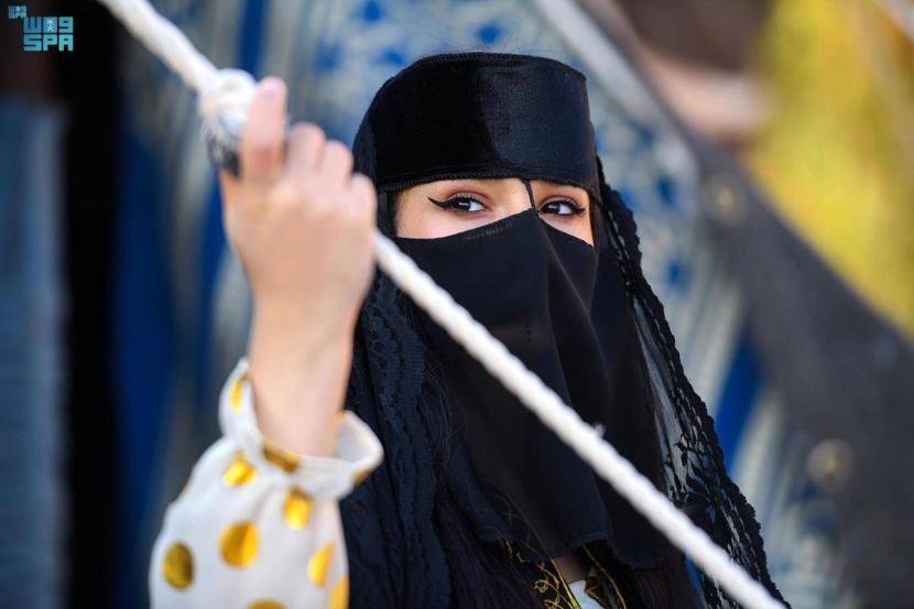 أزياء «التأسيس».. مشهد سعودي يؤكد الاعتزاز بالهوية والتاريخ