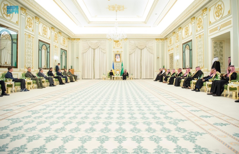 ولي العهد يؤكد للرئيس الأوكراني دعم السعودية لحل الأزمة "الأوكرانية - الروسية" والوصول إلى السلام