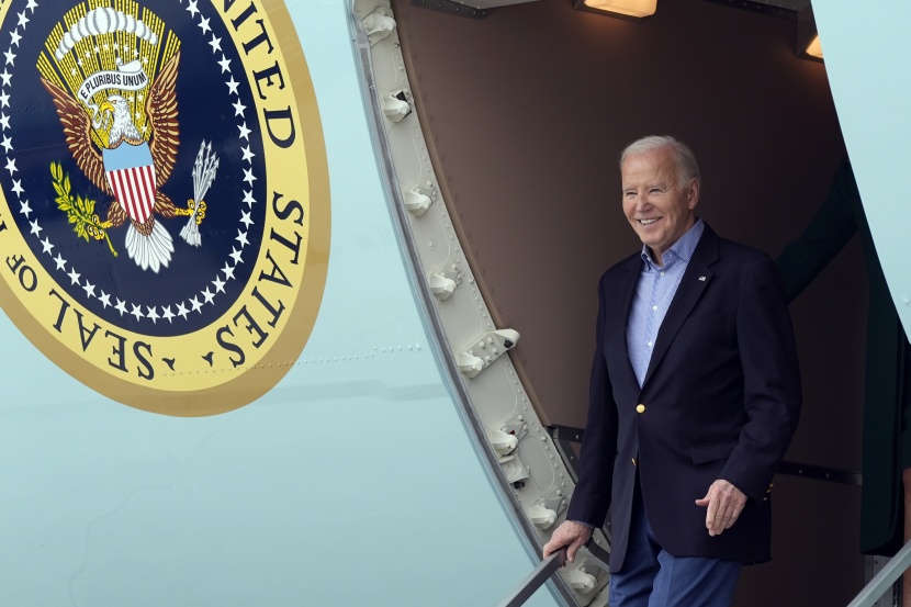 الرئيس الأمريكي يقر حزمة بقيمة 467.5 مليار دولار لتفادي إغلاق حكومي جزئي