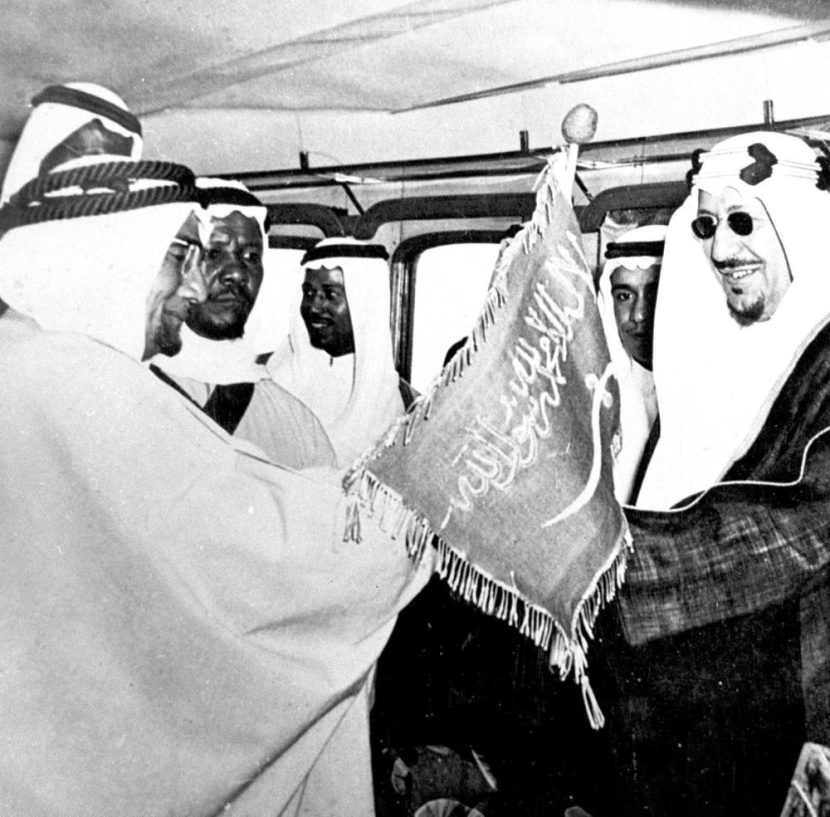 العلم الوطني للسعودية .. رمز العزة والشموخ والوحدة الوطنية